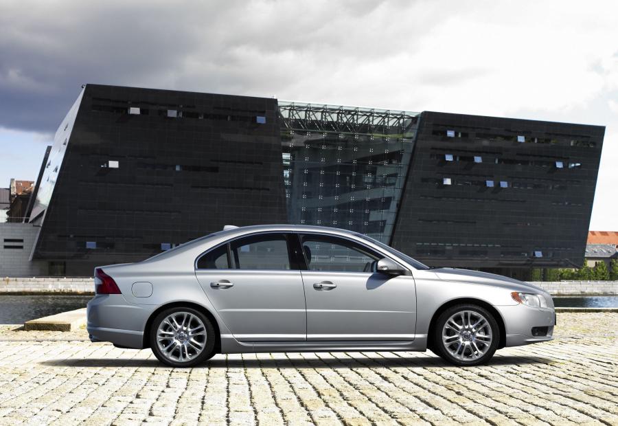  Volvo S80 2006 года  (фото 42 из 160)